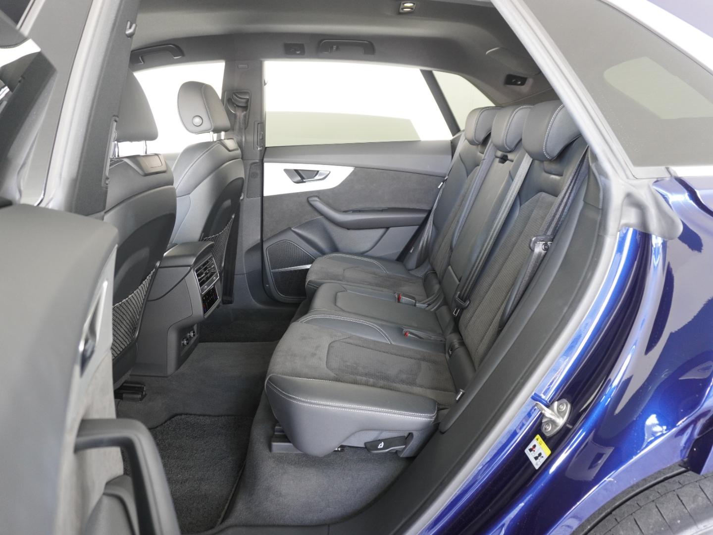 Image about Audi Q8 55 TFSI quattro debut package S line 250(340) kW(PS) tiptronic
