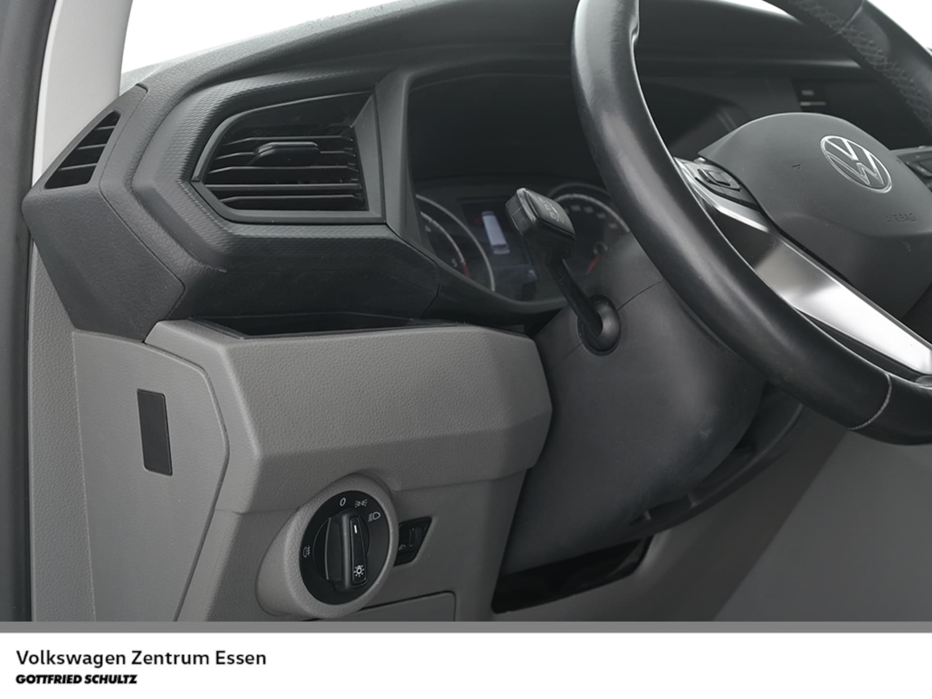 Volkswagen T6.1 Transporter Kasten langer Radstand