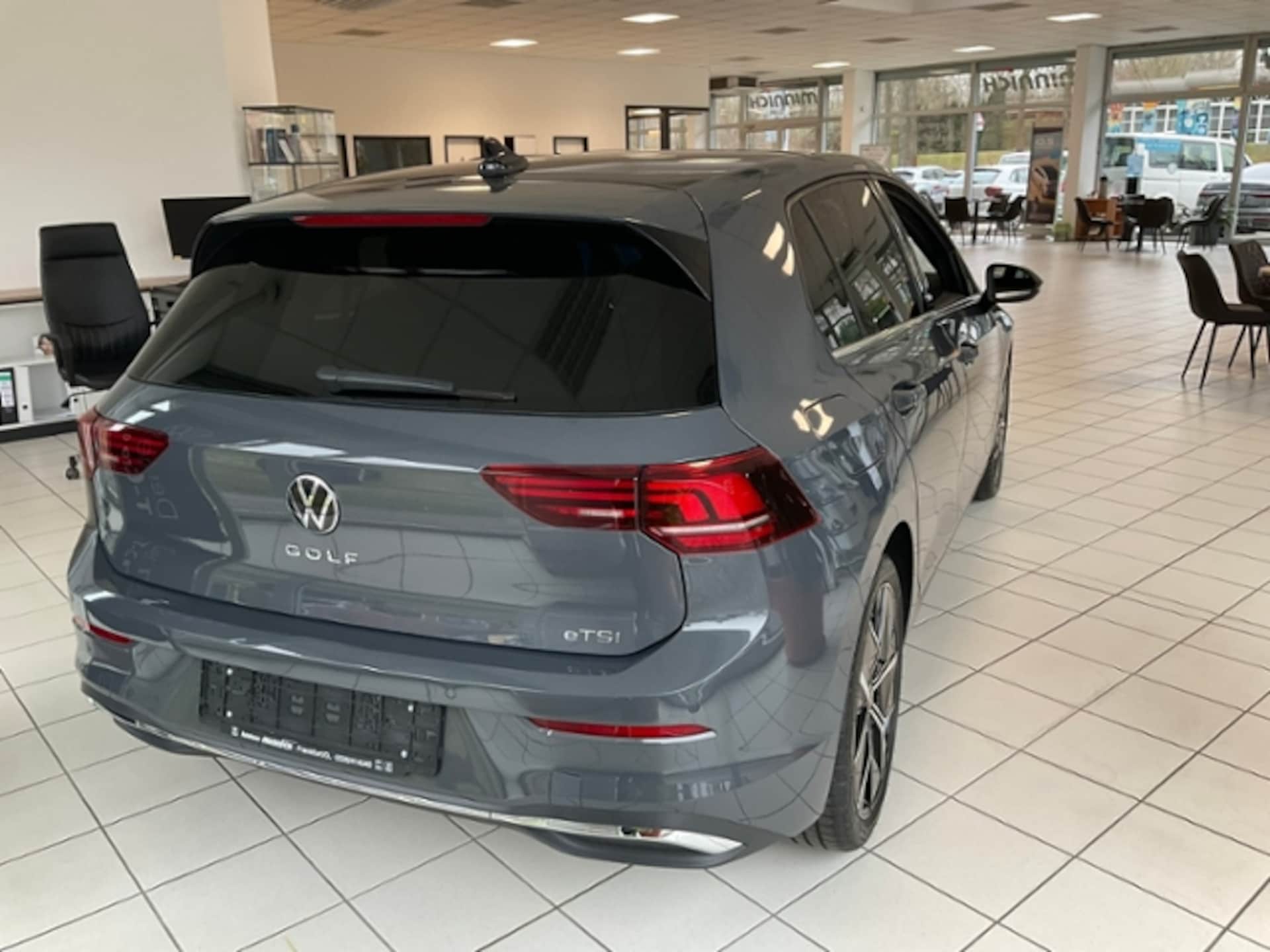 Volkswagen Golf Style