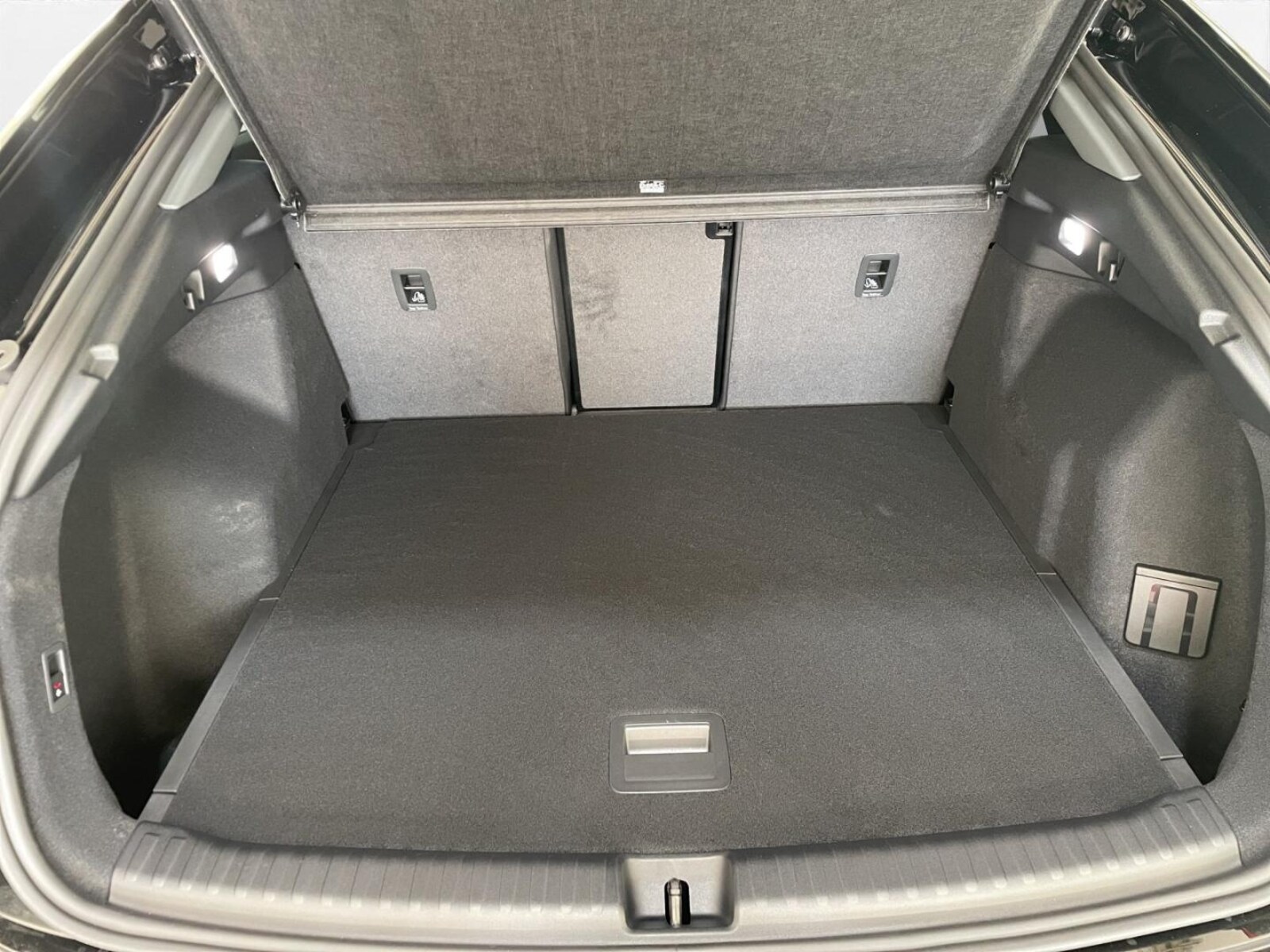 Audi Q4 Sportback e-tron – Bild 15