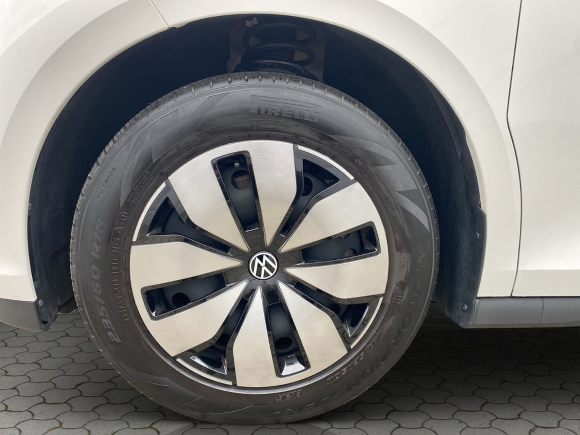 Volkswagen ID. Buzz Cargo Basis-Modell