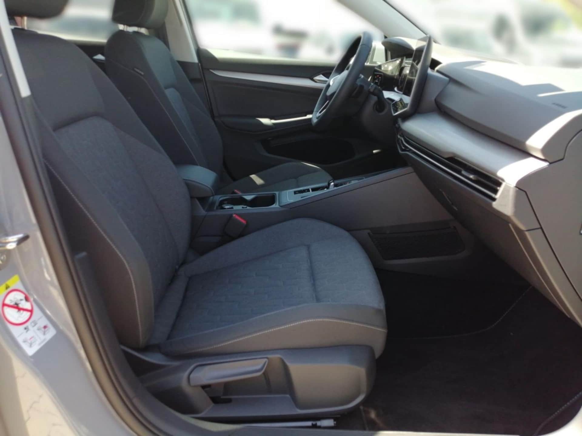 Volkswagen Golf Life