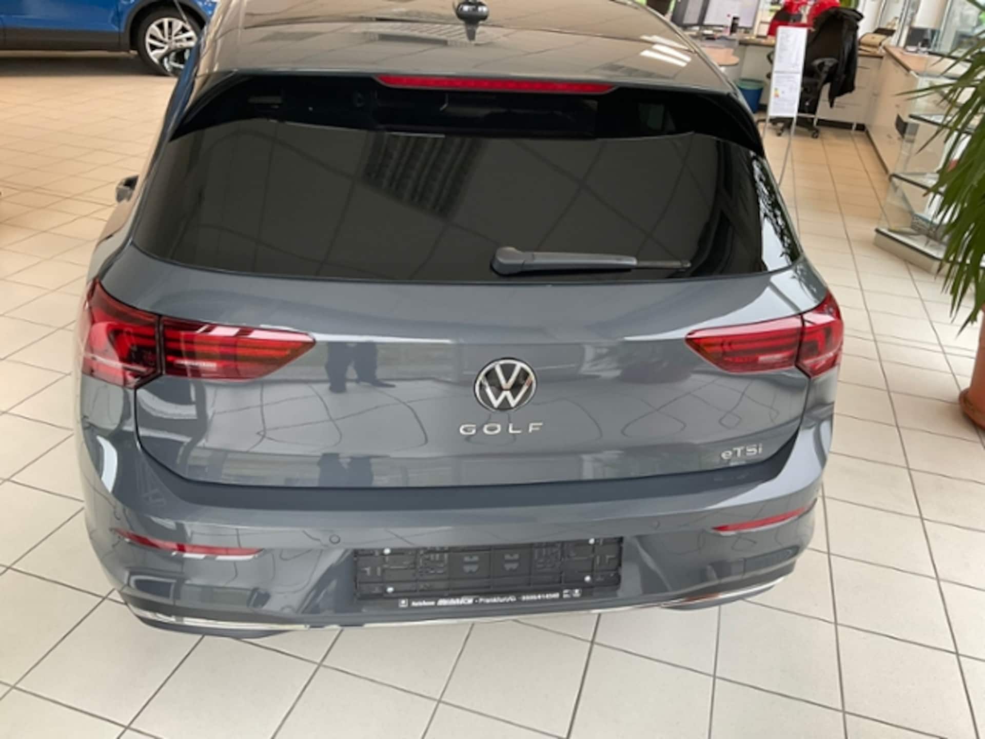 Volkswagen Golf Style
