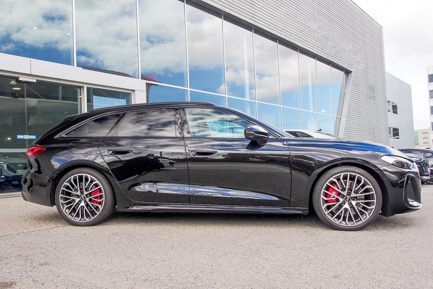 Image about Audi S5 Avant TFSI quattro 270 kW S tronic