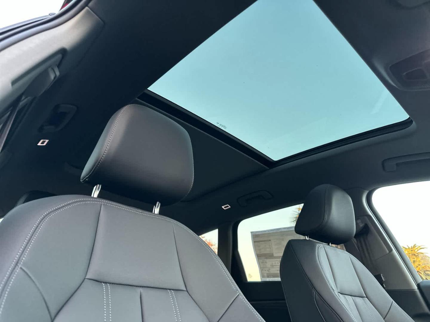 2025 Audi Q6 e-tron Premium - Photo 17