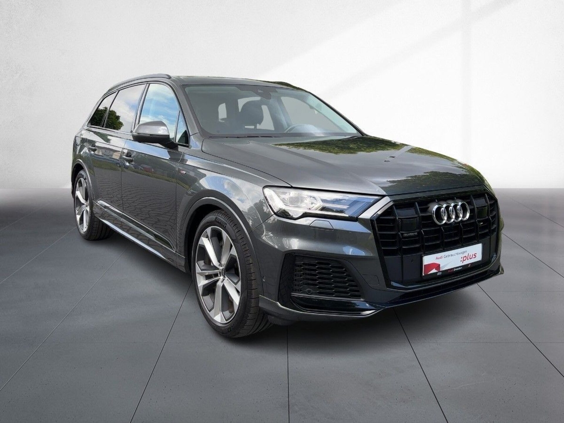 Audi Q7 SUV TFSI e S line