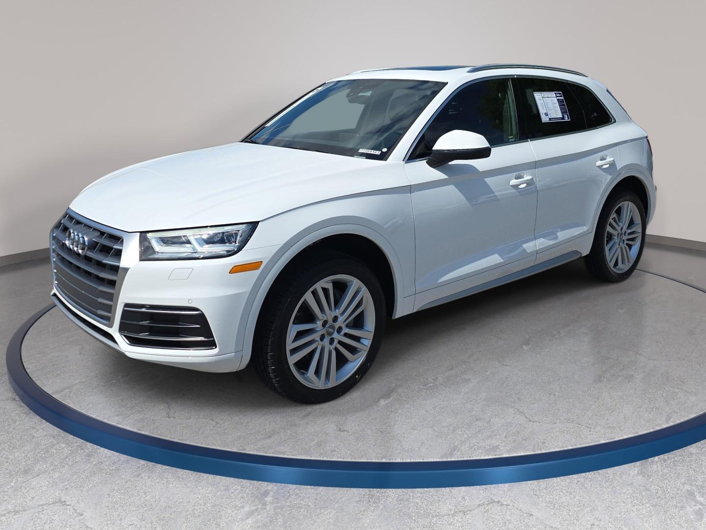 2018 Audi Q5 2.0T quattro S tronic Premium Plus's photo