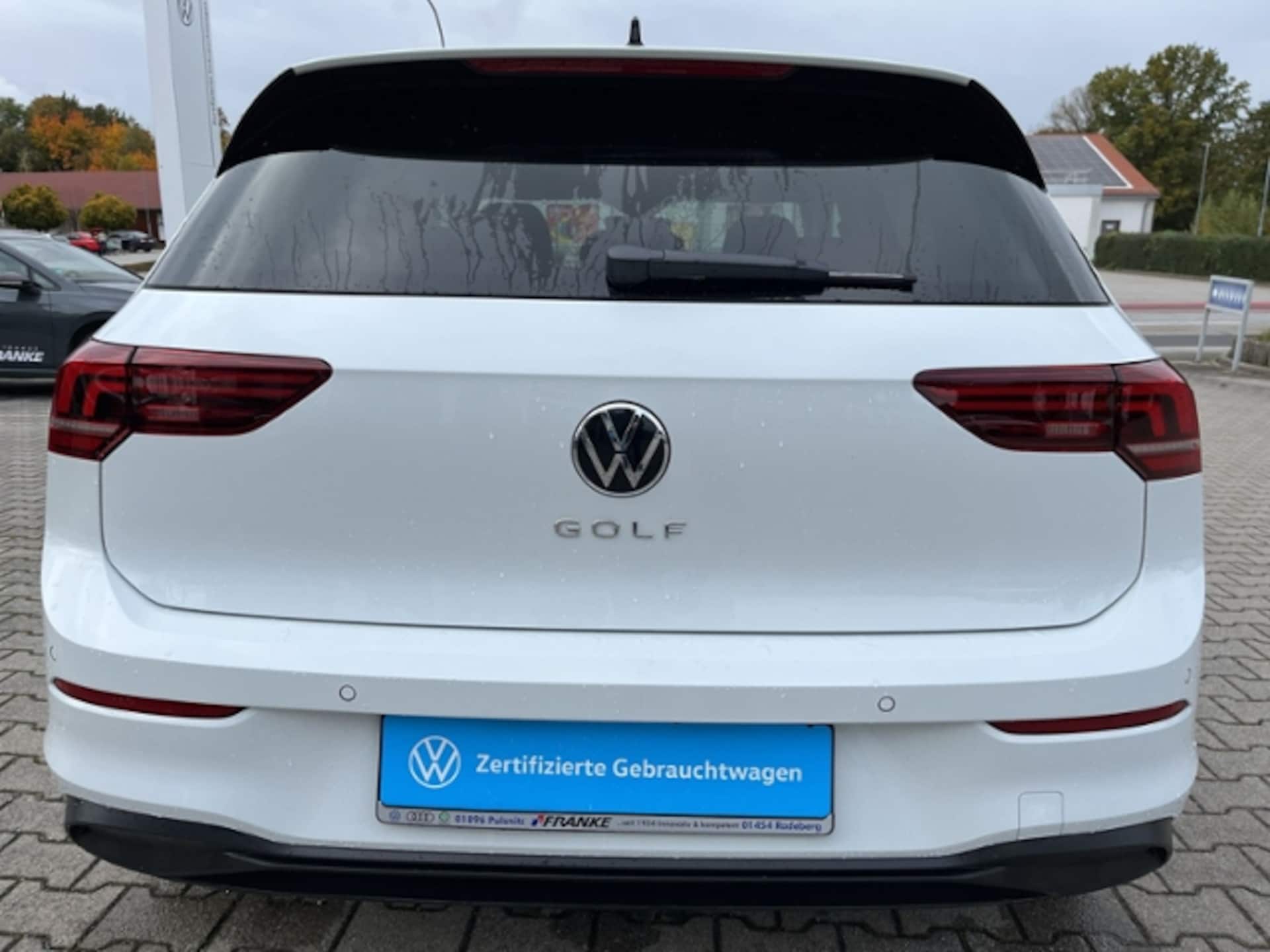 Volkswagen Golf Life