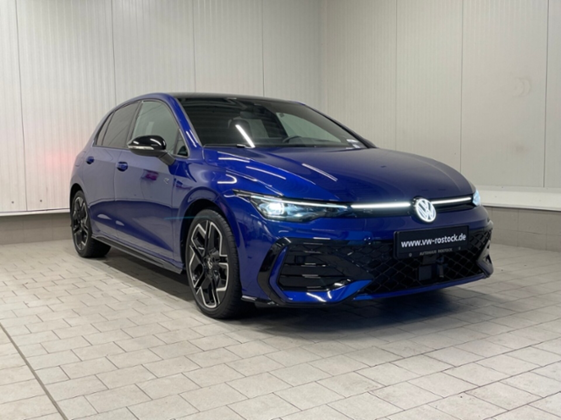 Volkswagen Golf R-Line
