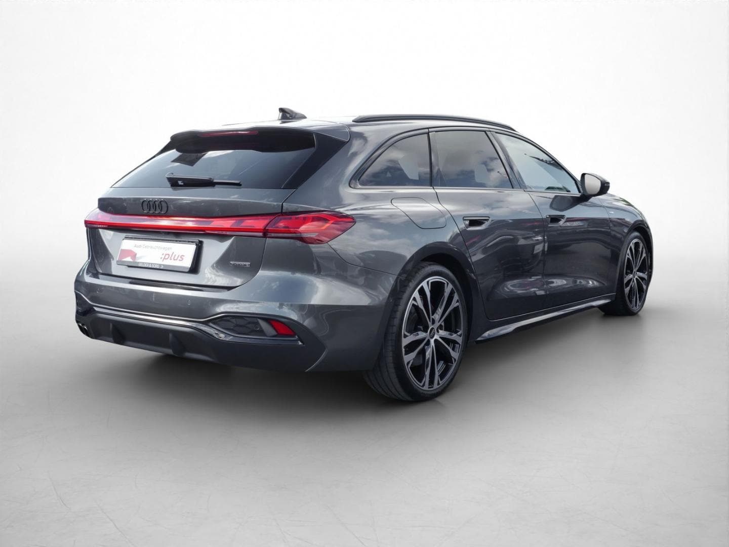 Bild über Audi A5 Avant TDI quattro 150 kW S tronic - für weitere Informationen kontaktieren Sie den Audi Partner