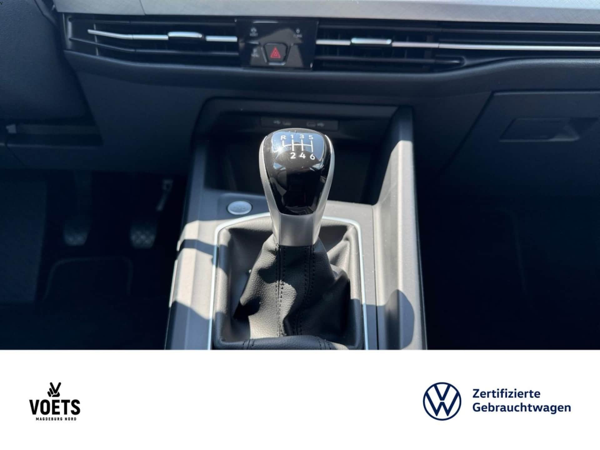 Volkswagen Golf Life