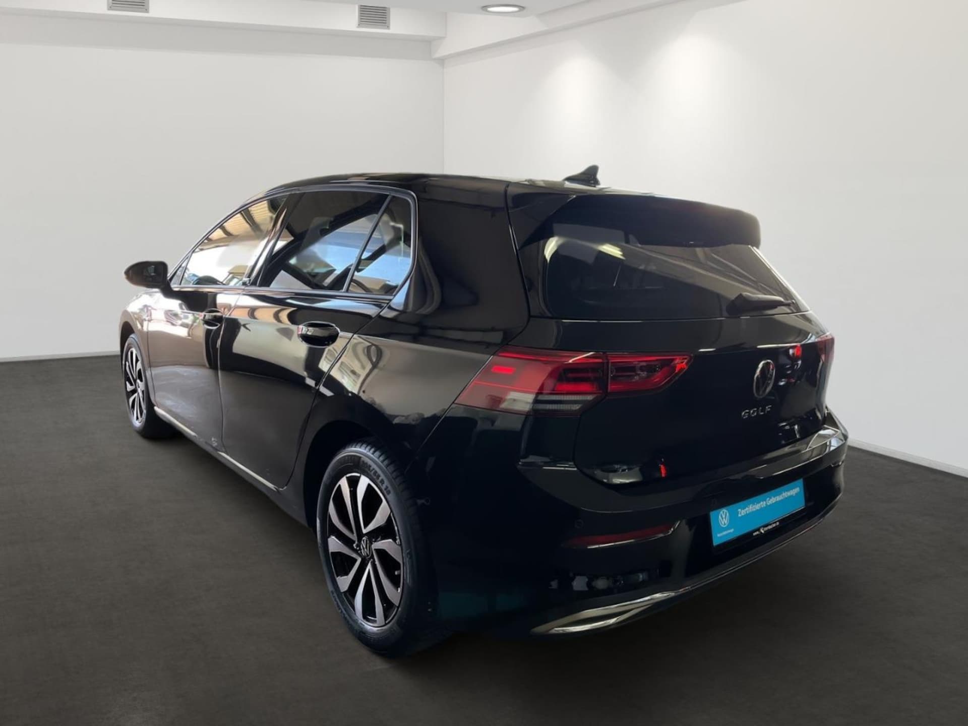 Volkswagen Golf Active