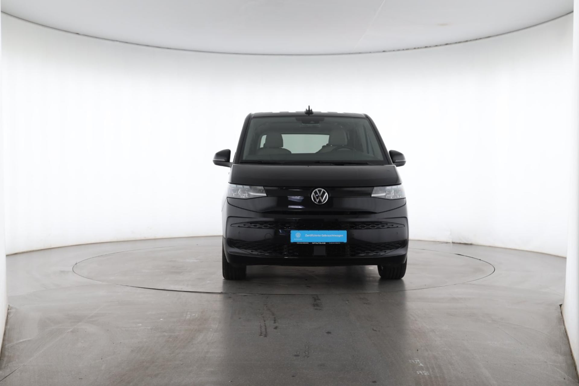 Volkswagen Multivan Langversion Basis-Modell