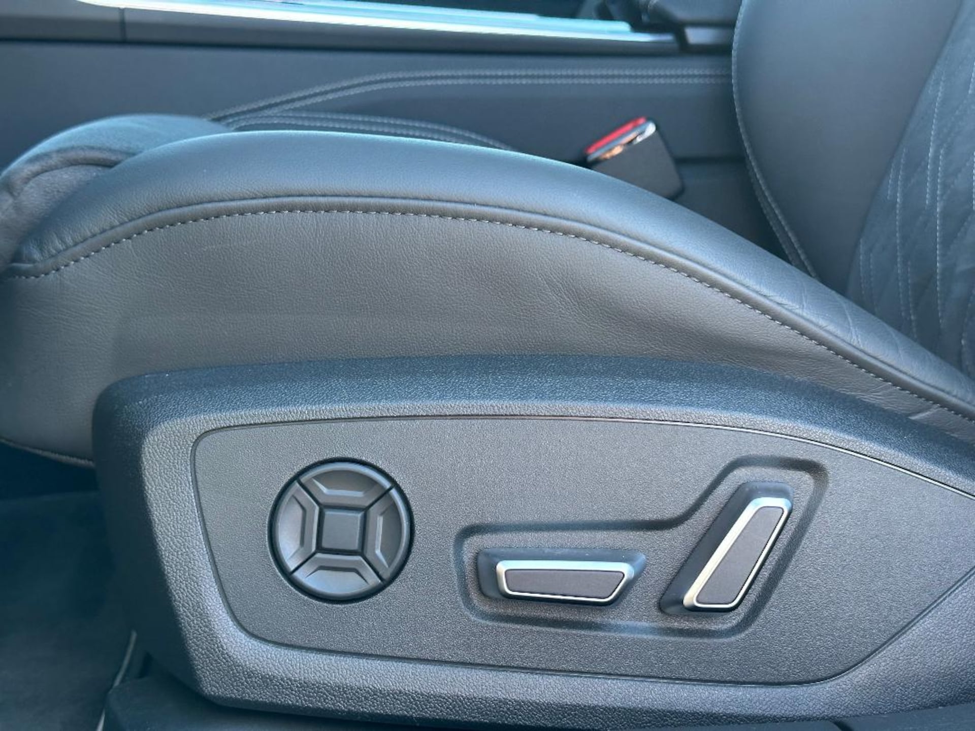 Audi S6 Avant