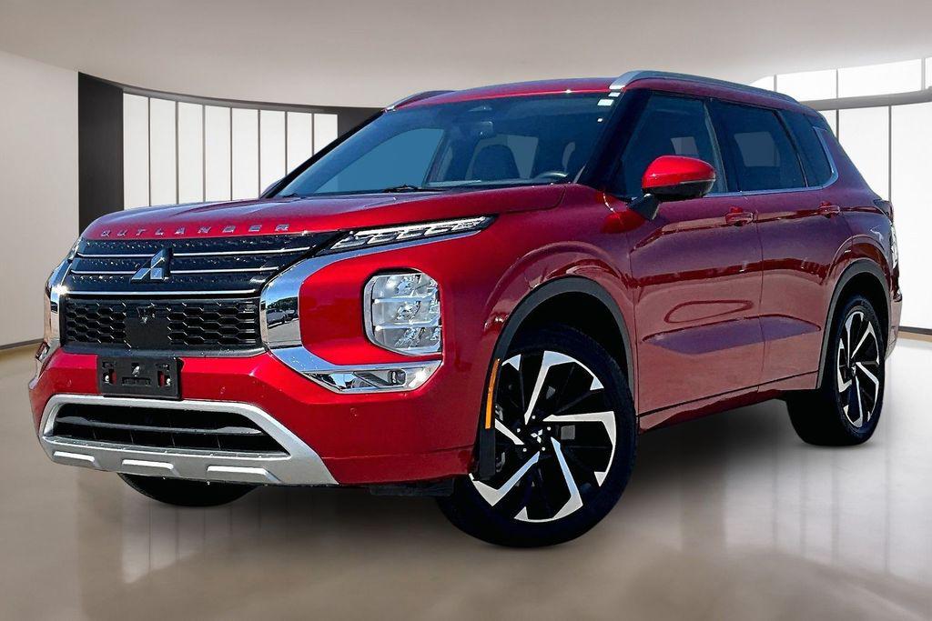 2024 Mitsubishi Outlander SEL 2WD's photo
