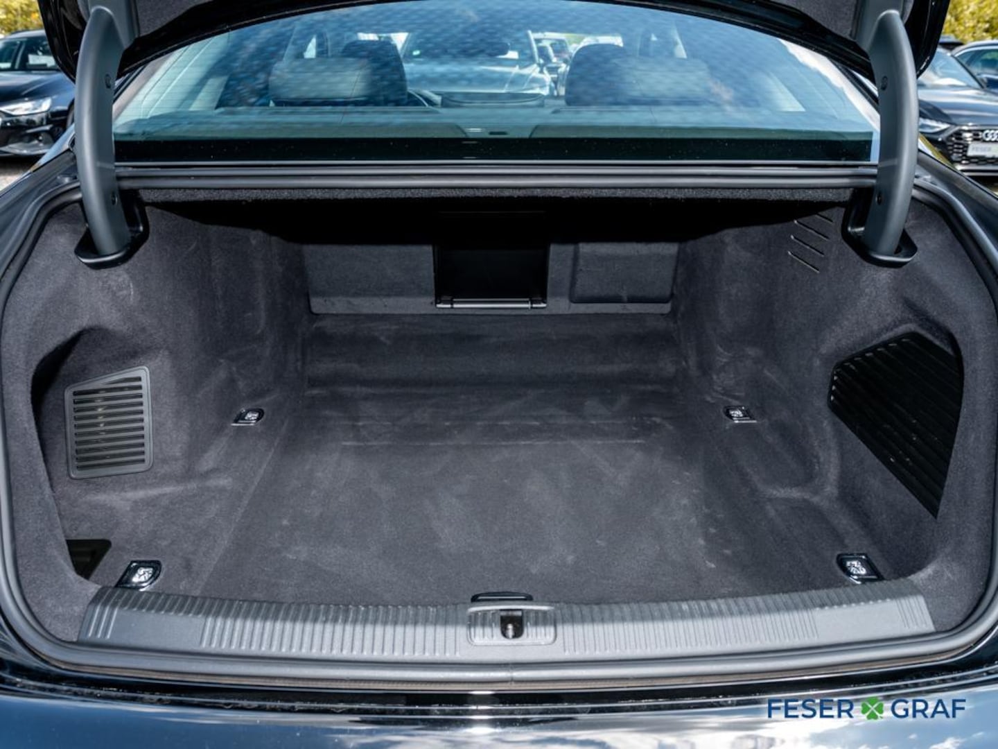 Bild über Audi A8 50 TDI quattro tiptronic - für weitere Informationen kontaktieren Sie den Audi Partner