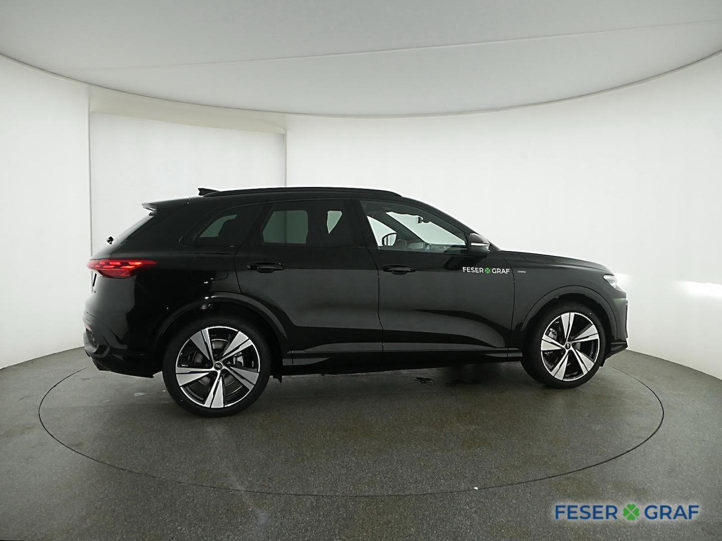 Bild über Audi Q5 SUV e-hybrid e-hybrid quattro 220 kW S tronic - für weitere Informationen kontaktieren Sie den Audi Partner