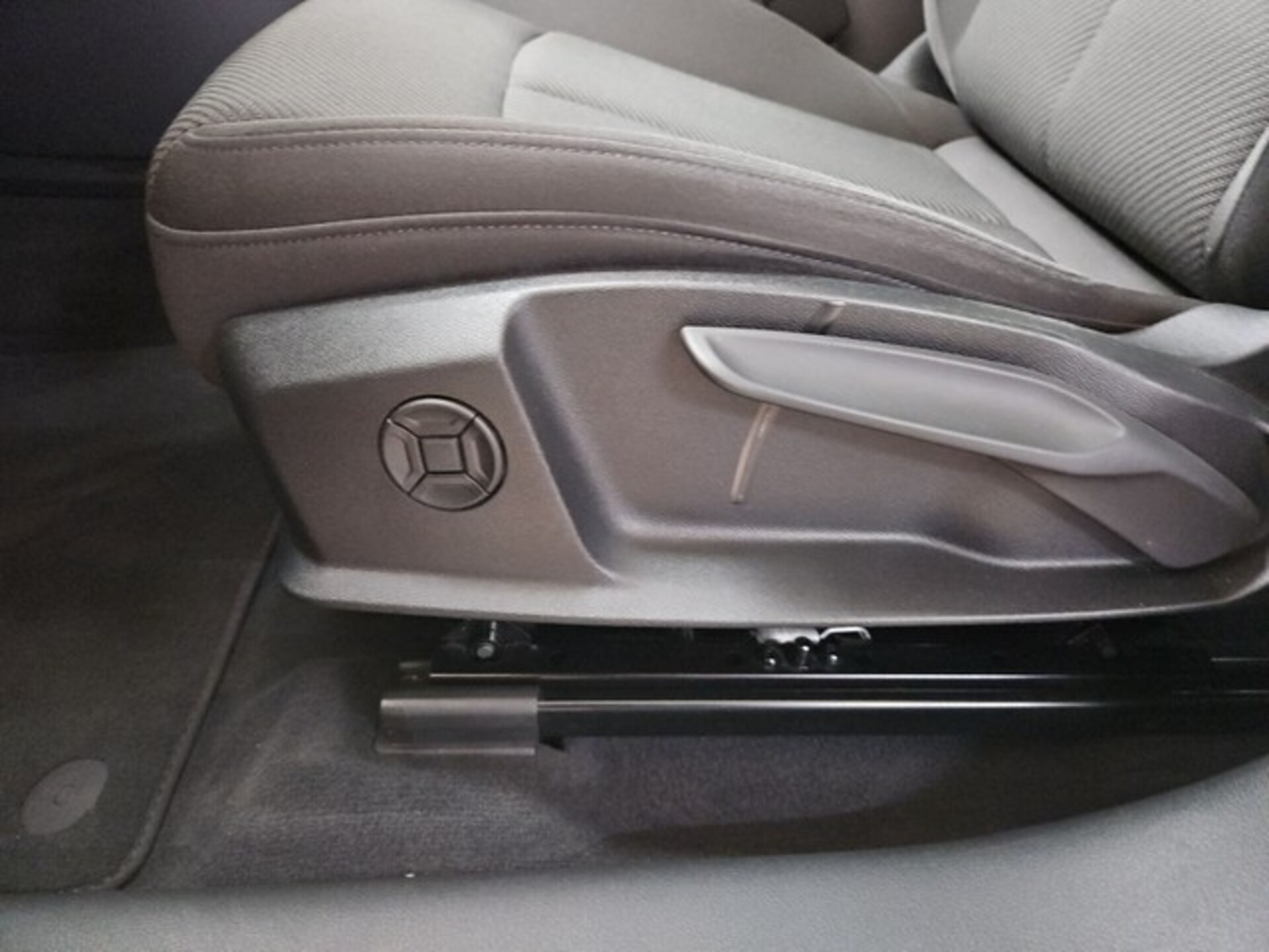 Audi e-tron advanced