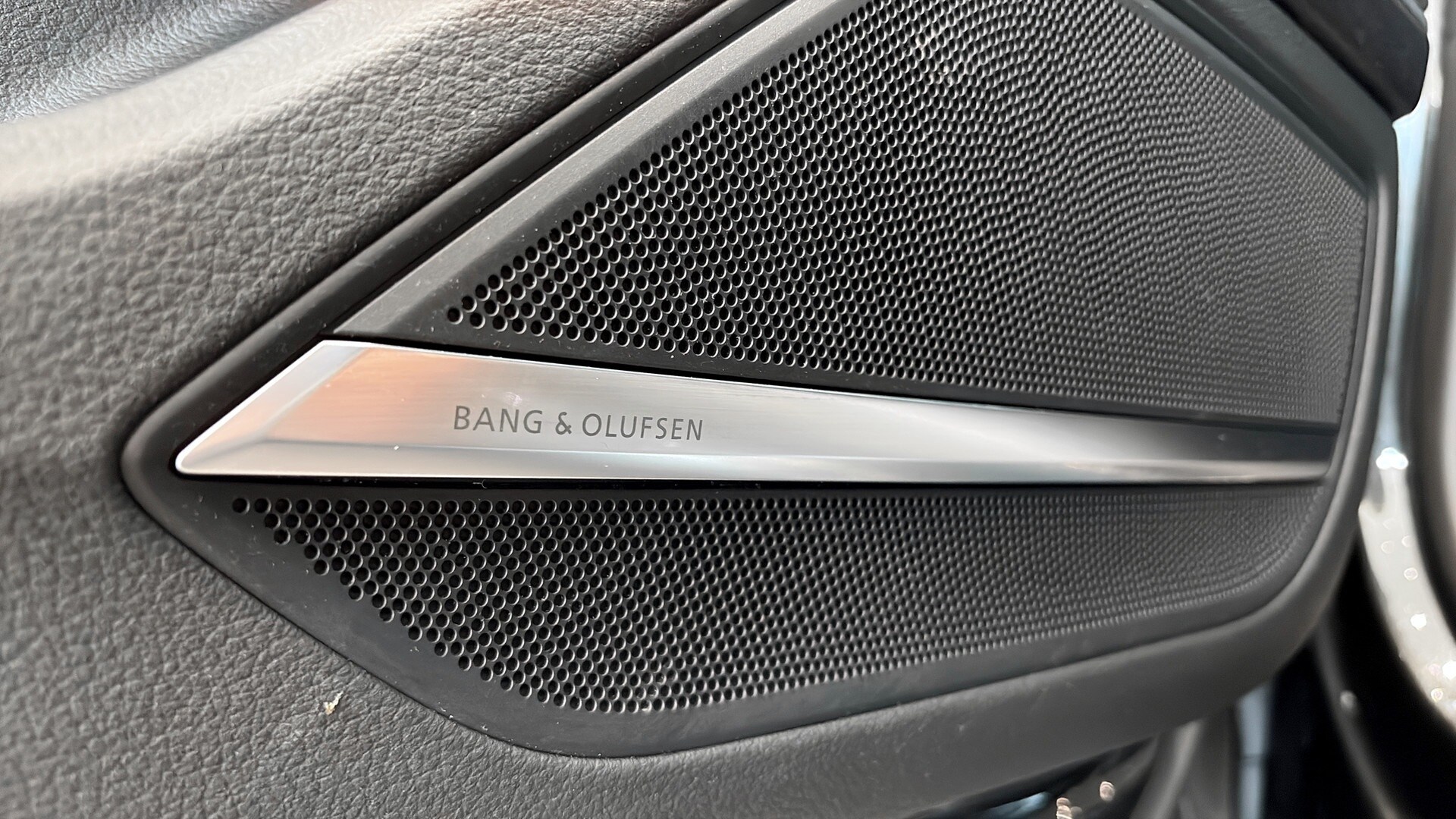 Bild som visar&nbsp;Audi A8&nbsp;A8 50 TDI quattro 286 hk tiptronic - för mer information kontakta din Audi Partner