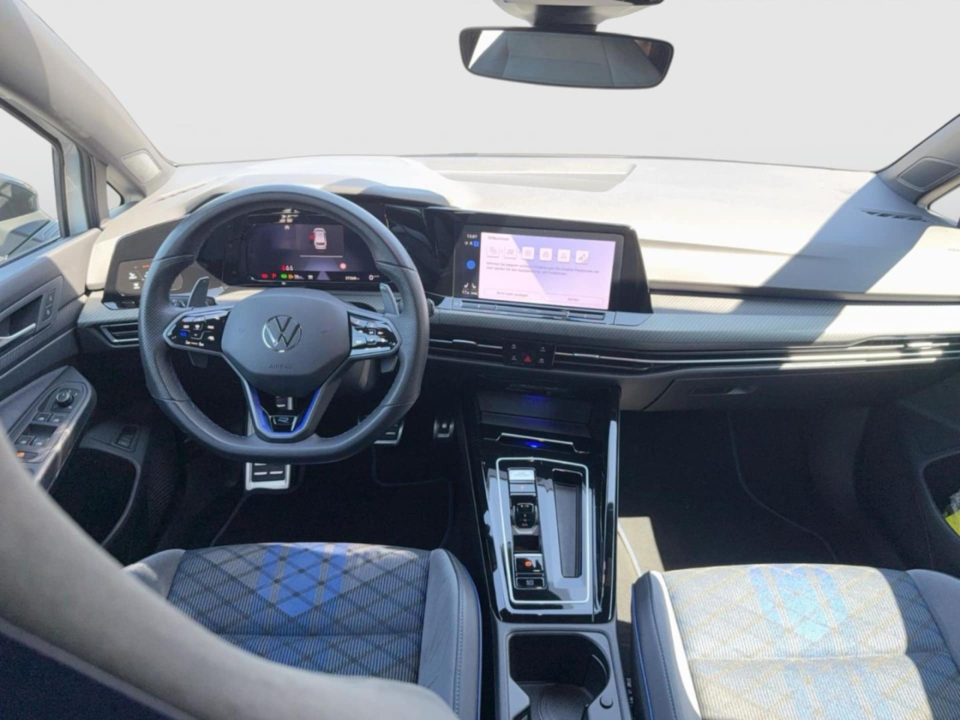 Volkswagen Golf Variant R