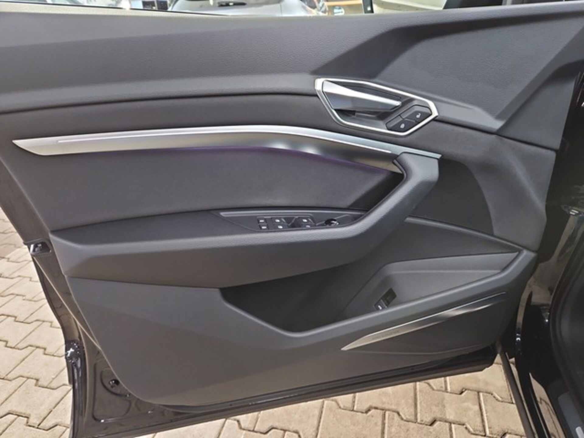 Audi e-tron advanced
