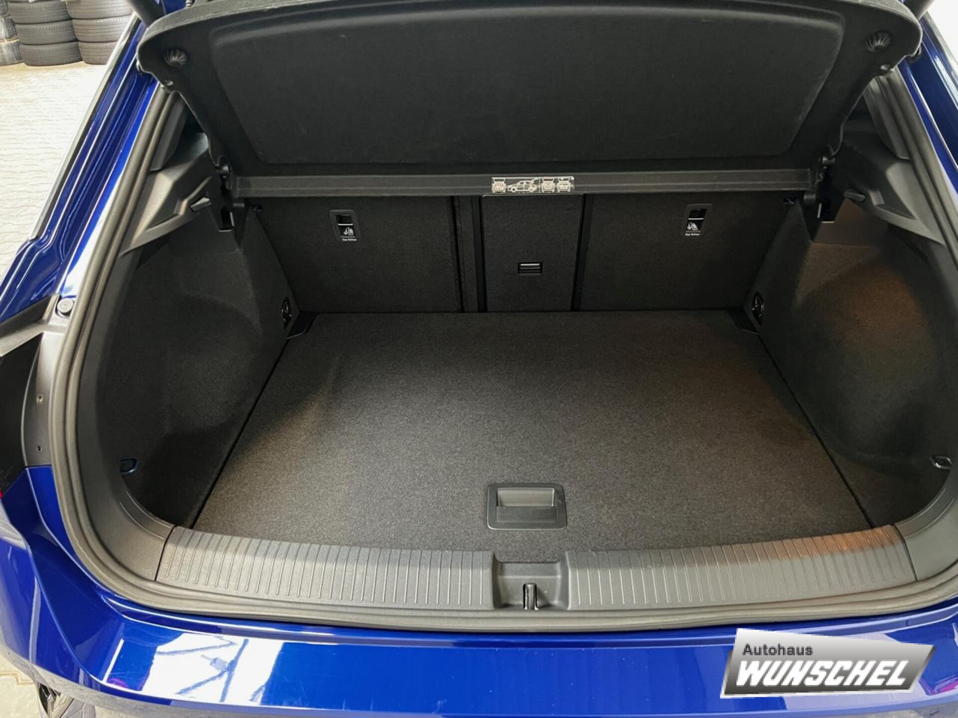 Volkswagen T-Roc R