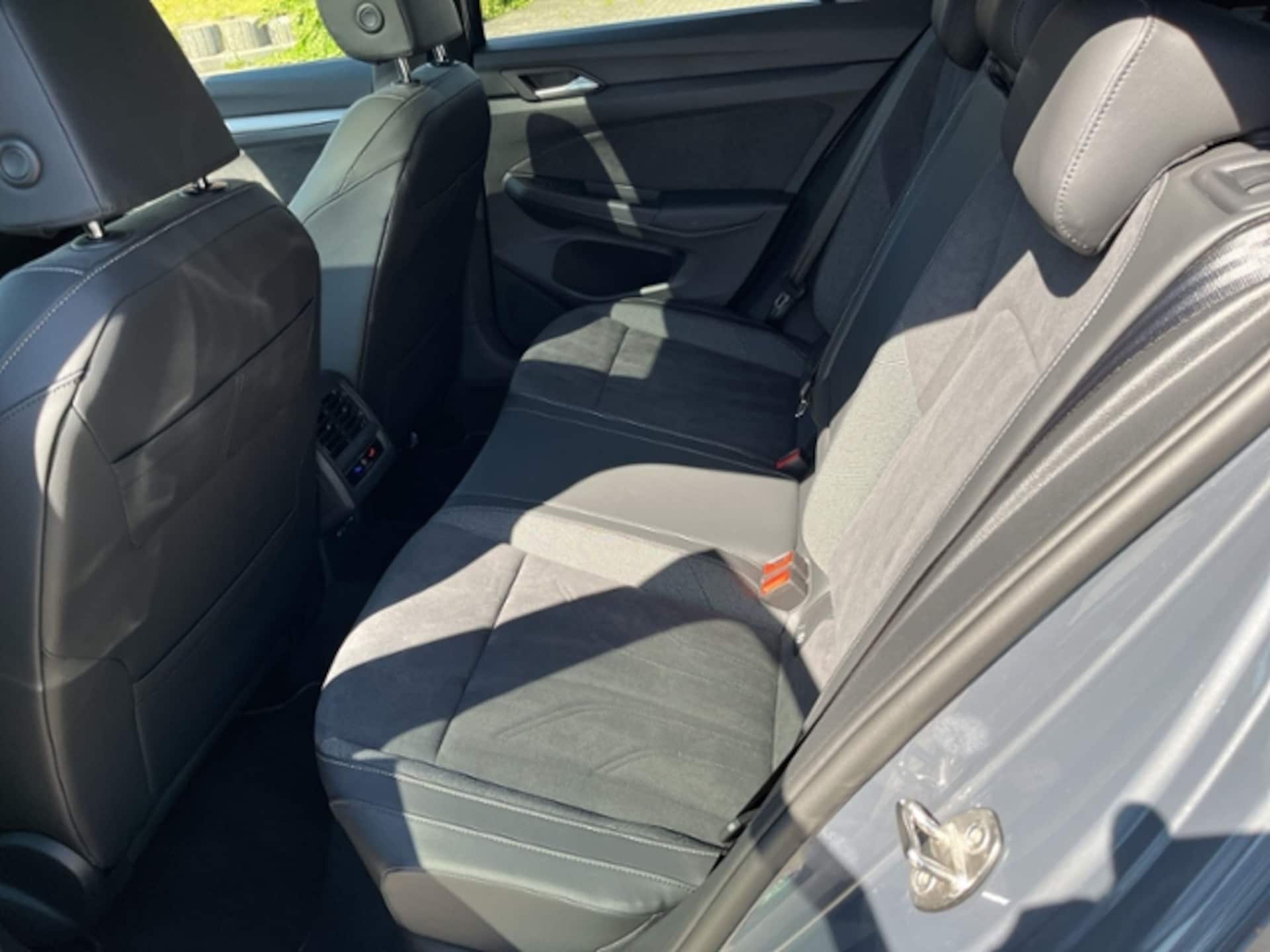 Volkswagen Golf Style