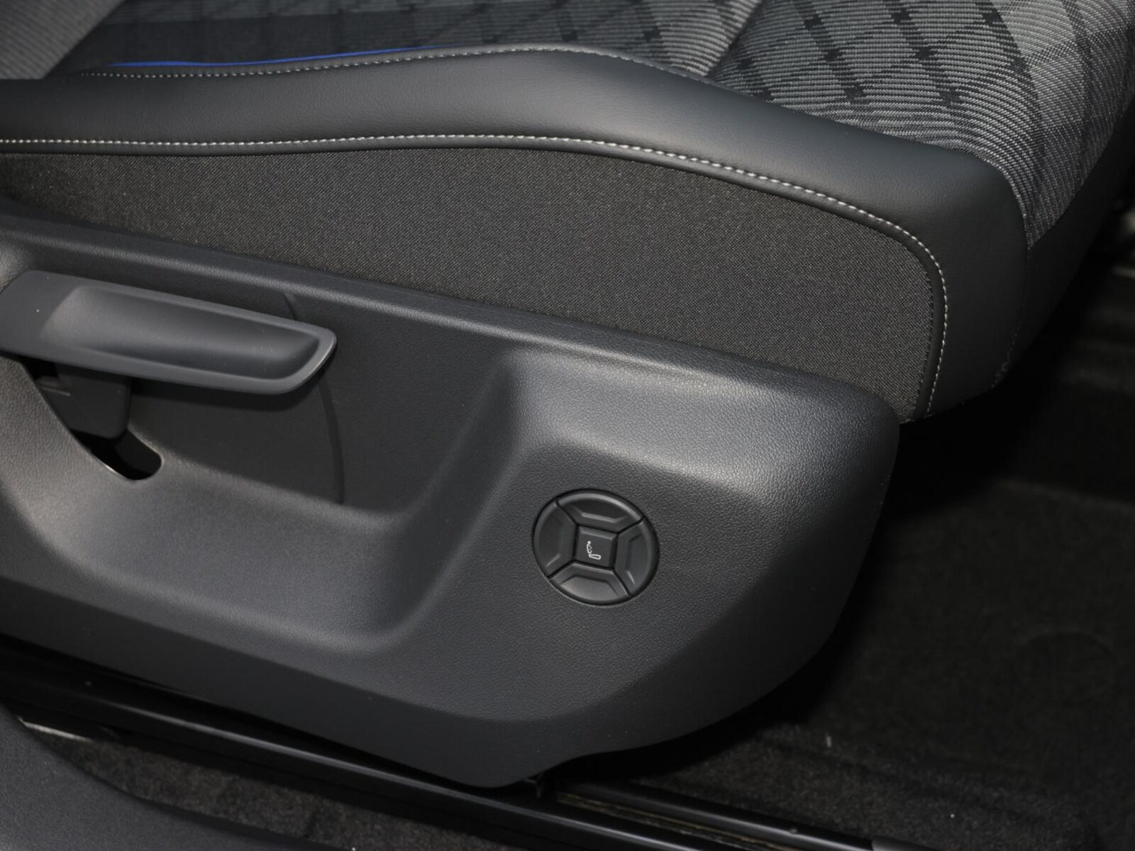 Volkswagen Tiguan – Bild 12