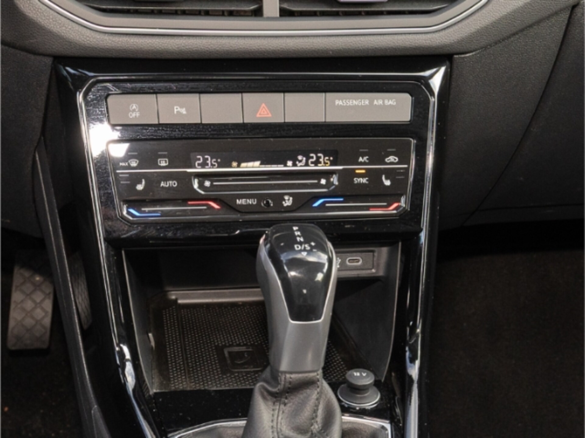 Volkswagen T-Cross Style