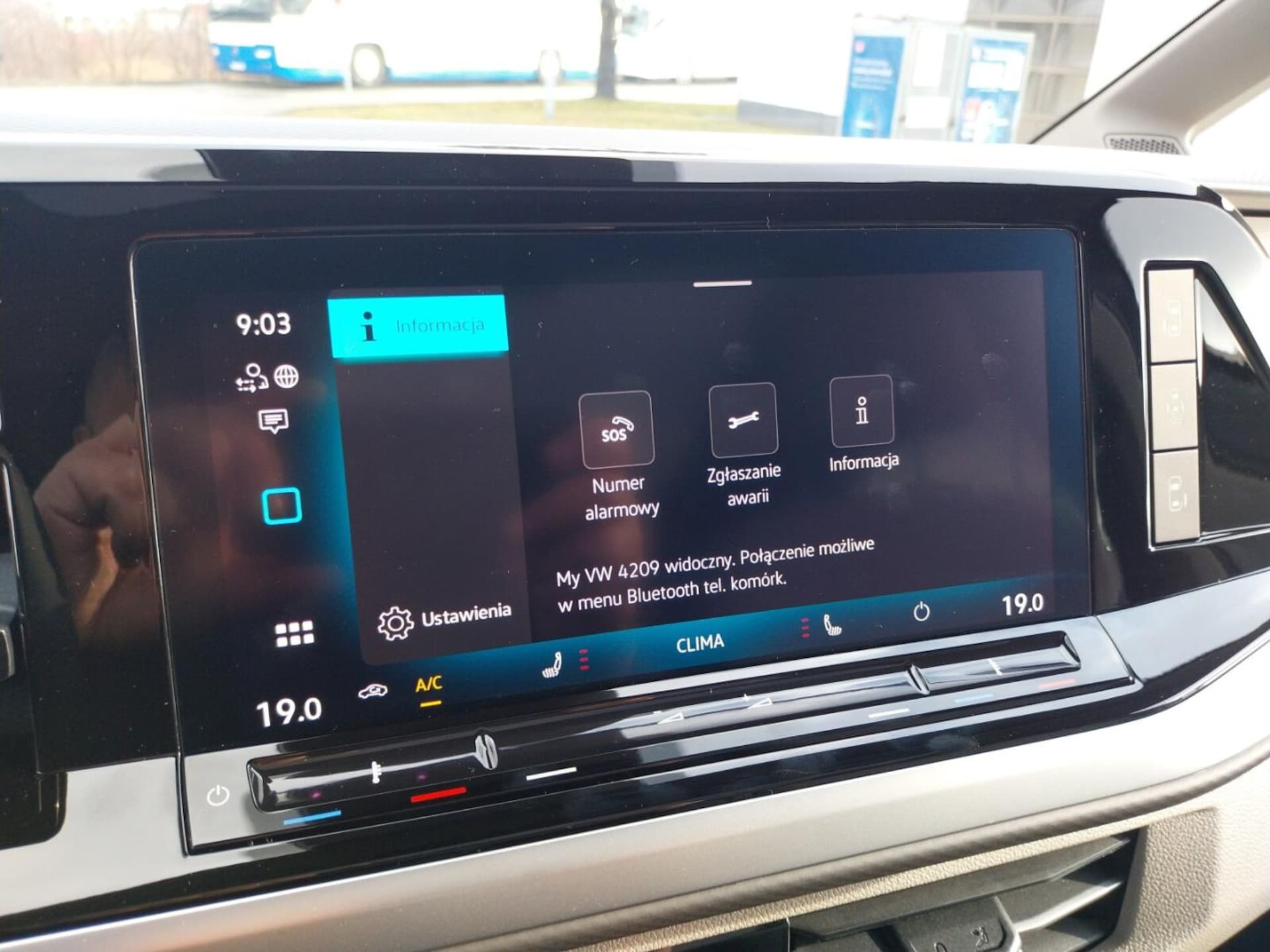 Volkswagen Multivan długi rozstaw osi Life