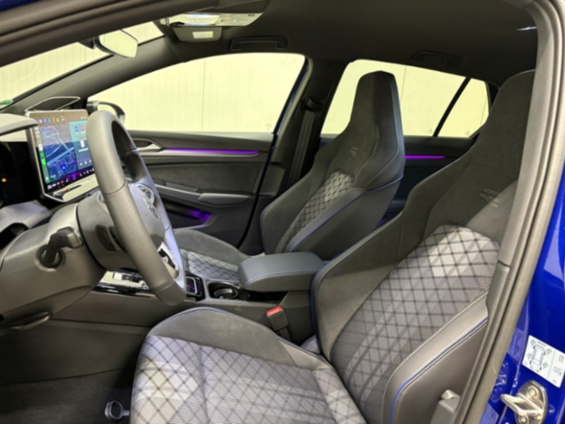 Volkswagen Golf R-Line