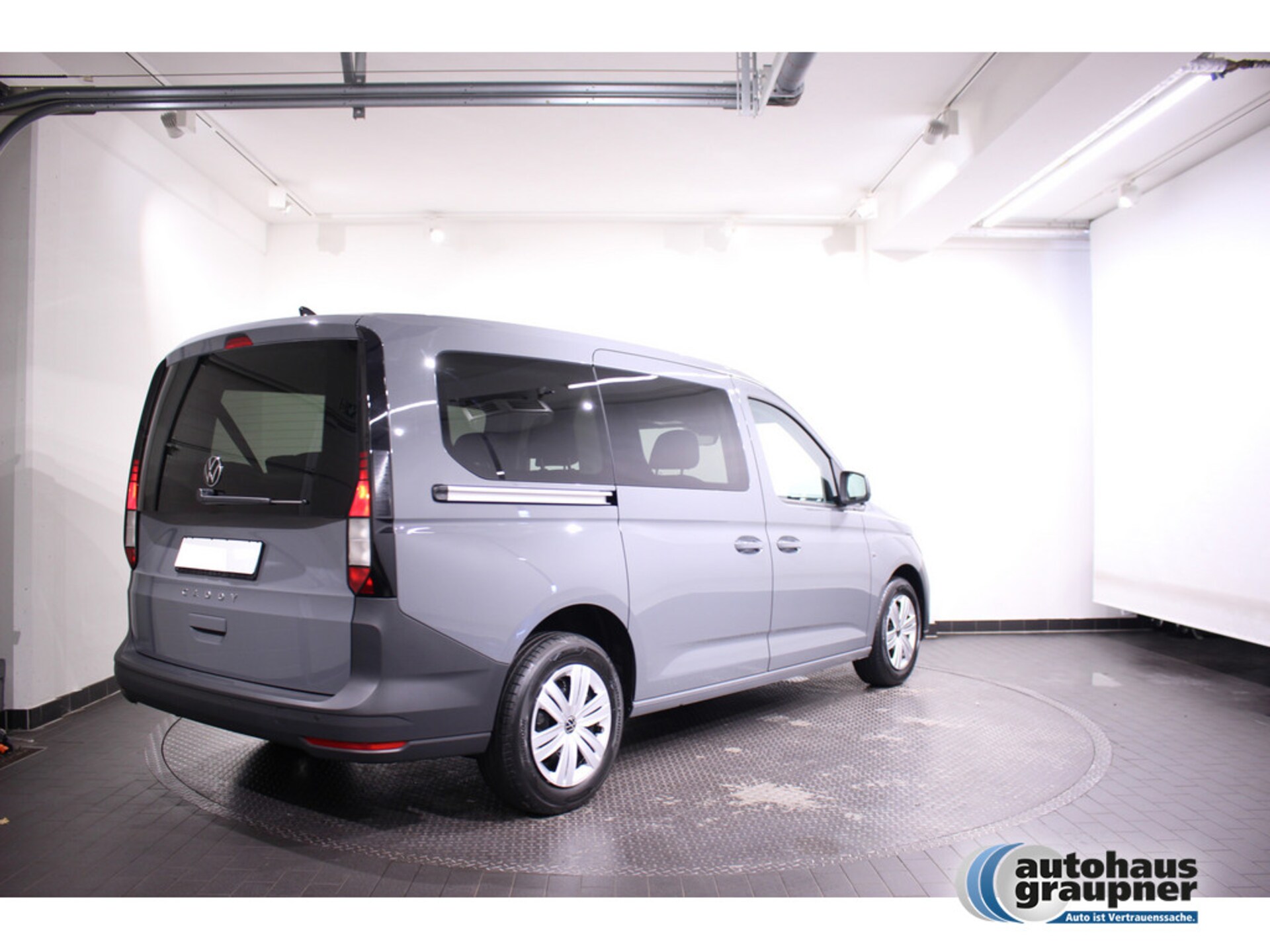 Volkswagen Caddy Maxi Basis-Modell