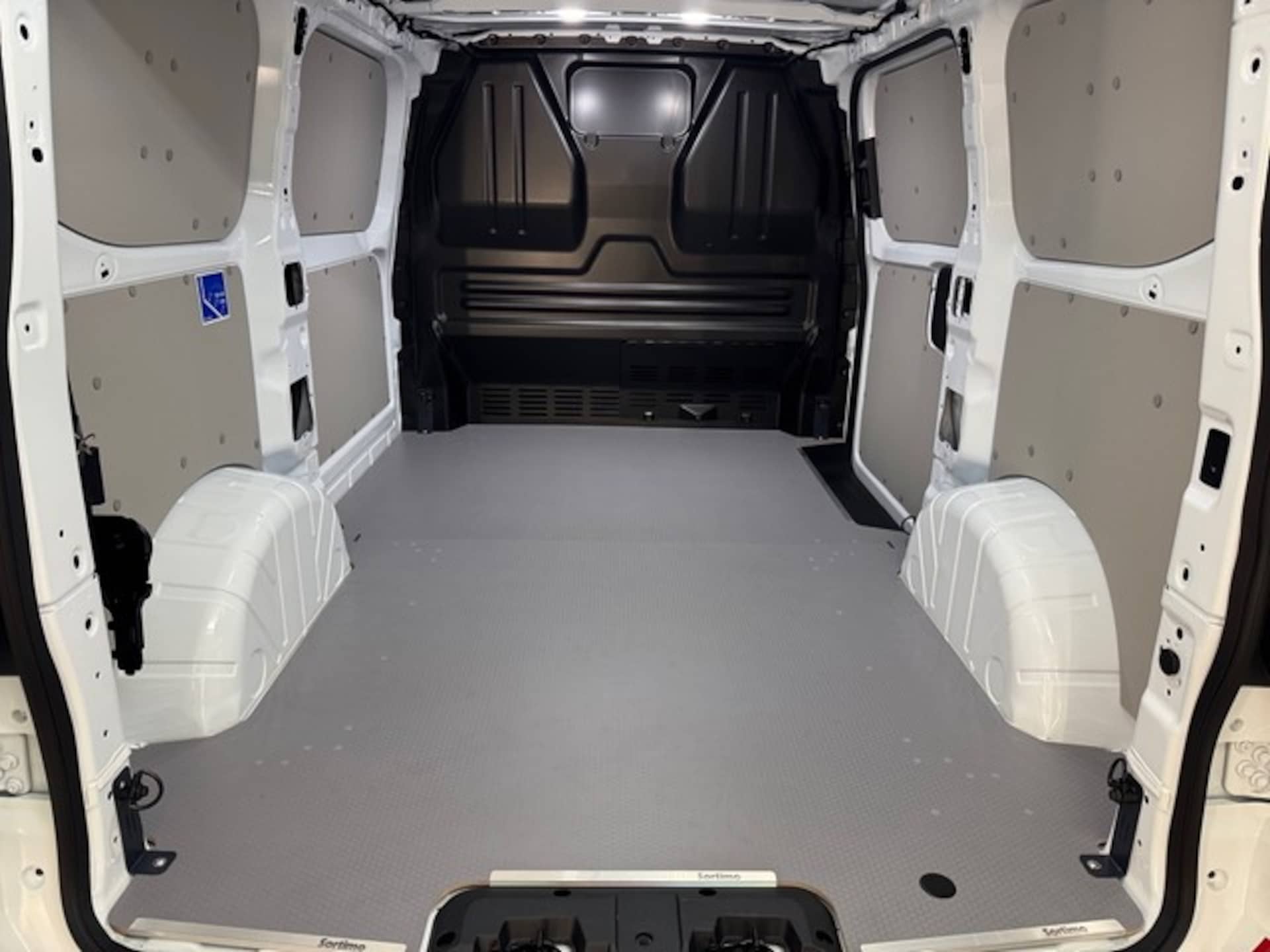 Volkswagen Transporter Kasten kurzer Radstand