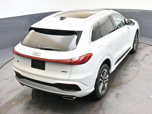 2025 Audi Q5 Premium - Photo 40