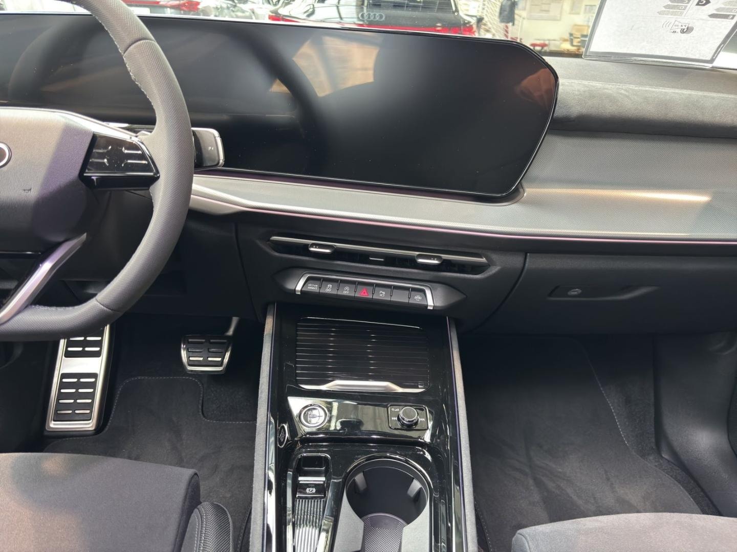 Bild über Audi Q3 Sportback TFSI quattro 195 kW S tronic - für weitere Informationen kontaktieren Sie den Audi Partner