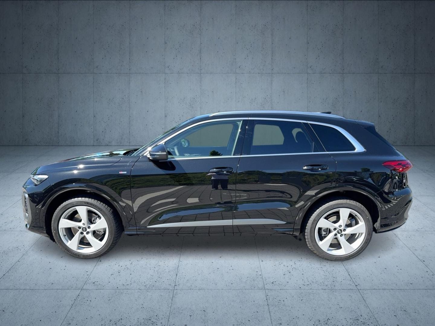 Bild über Audi Q5 SUV TDI quattro 150 kW S tronic - für weitere Informationen kontaktieren Sie den Audi Partner
