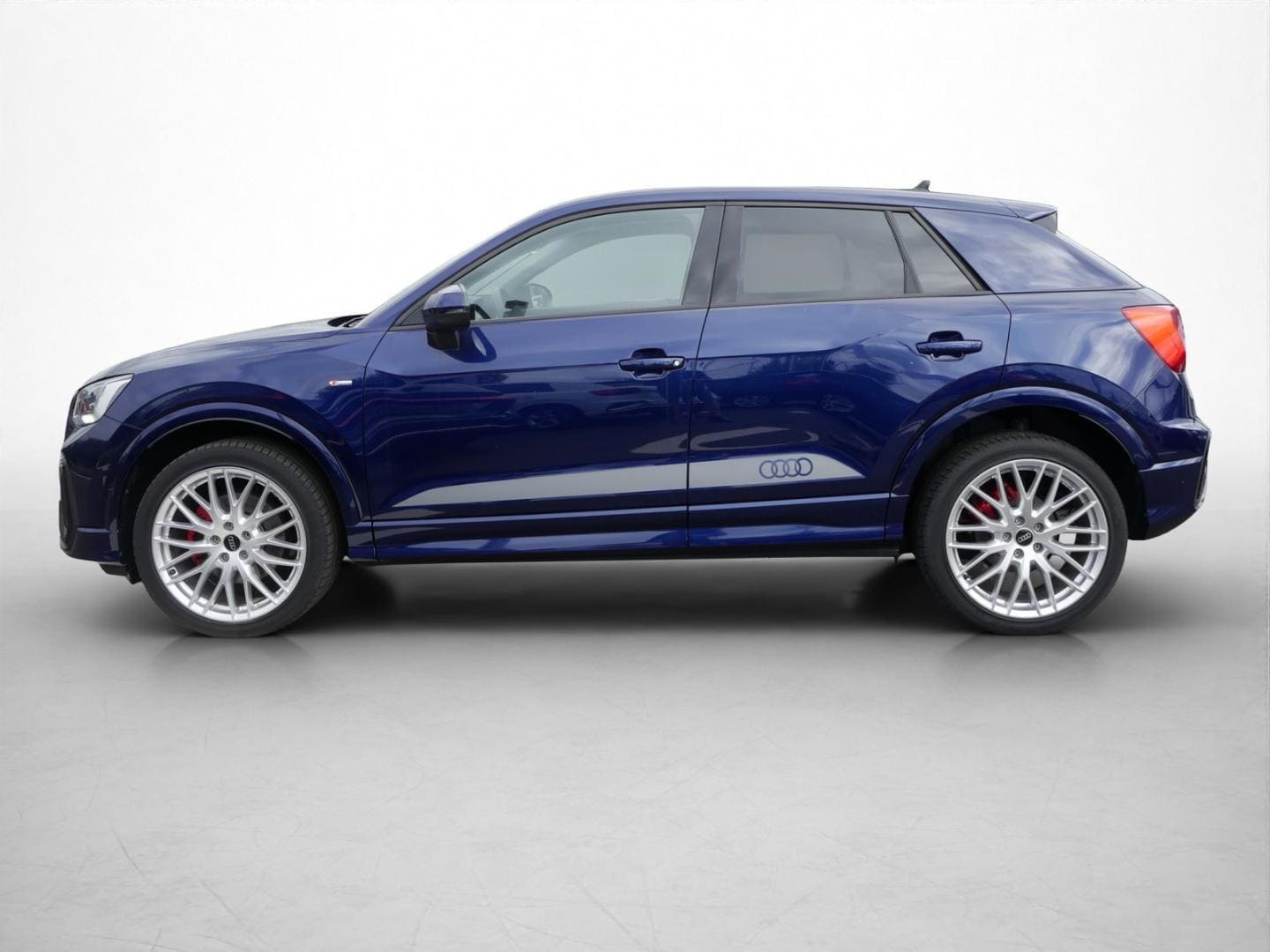 Bild über Audi Q2 S line 35 TFSI Schaltgetriebe - für weitere Informationen kontaktieren Sie den Audi Partner