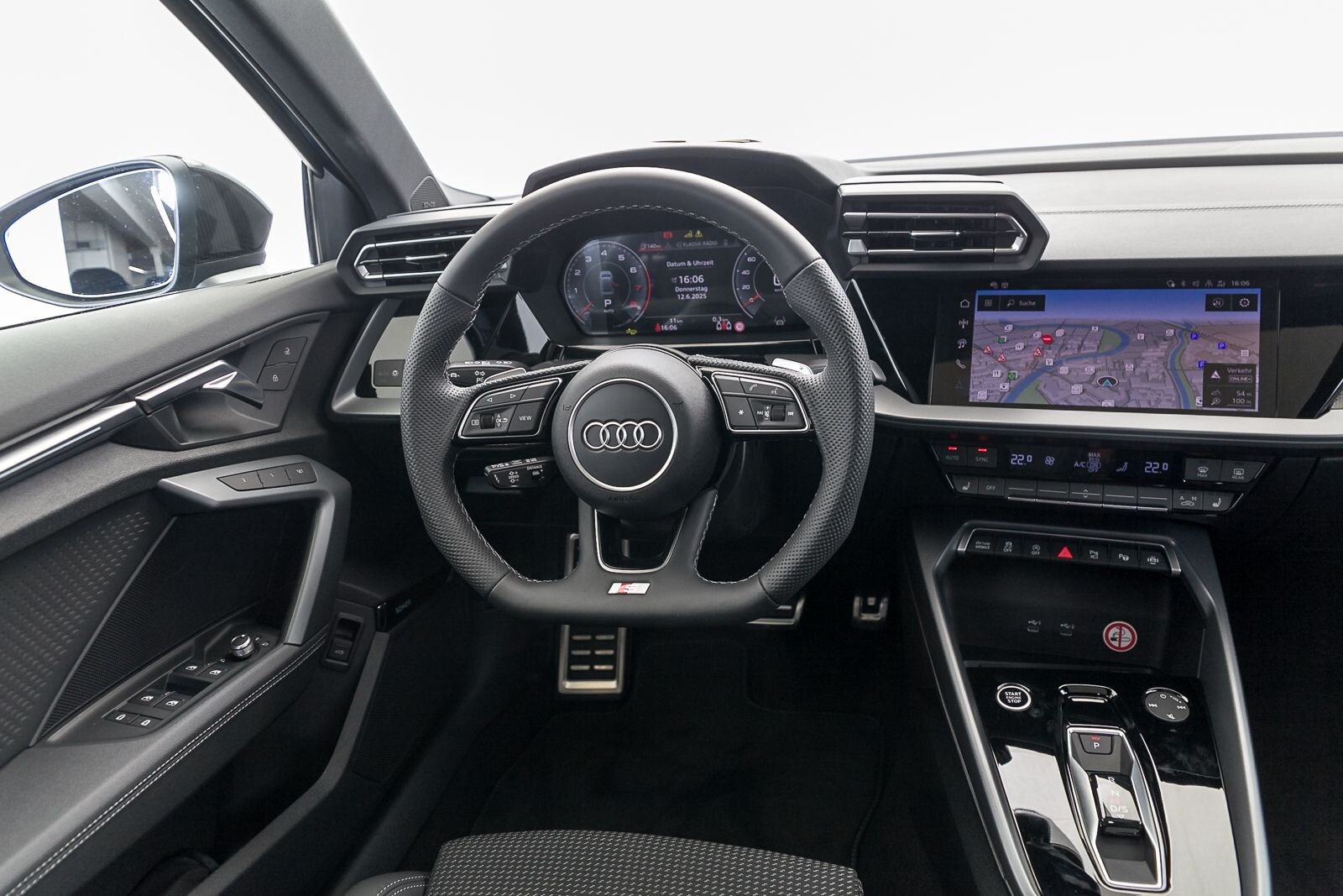 Image about Audi A3 Limousine S line 40 TFSI quattro S tronic
