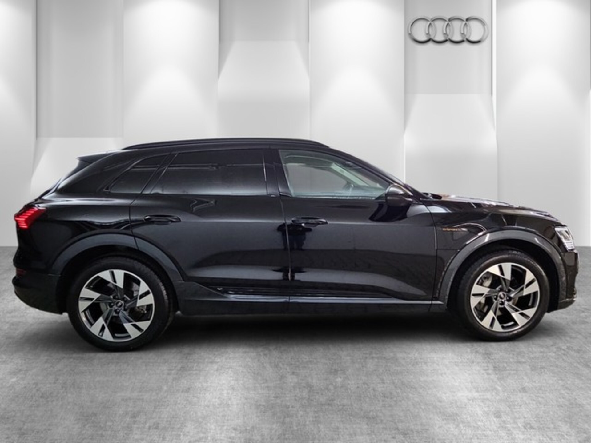 Audi e-tron advanced