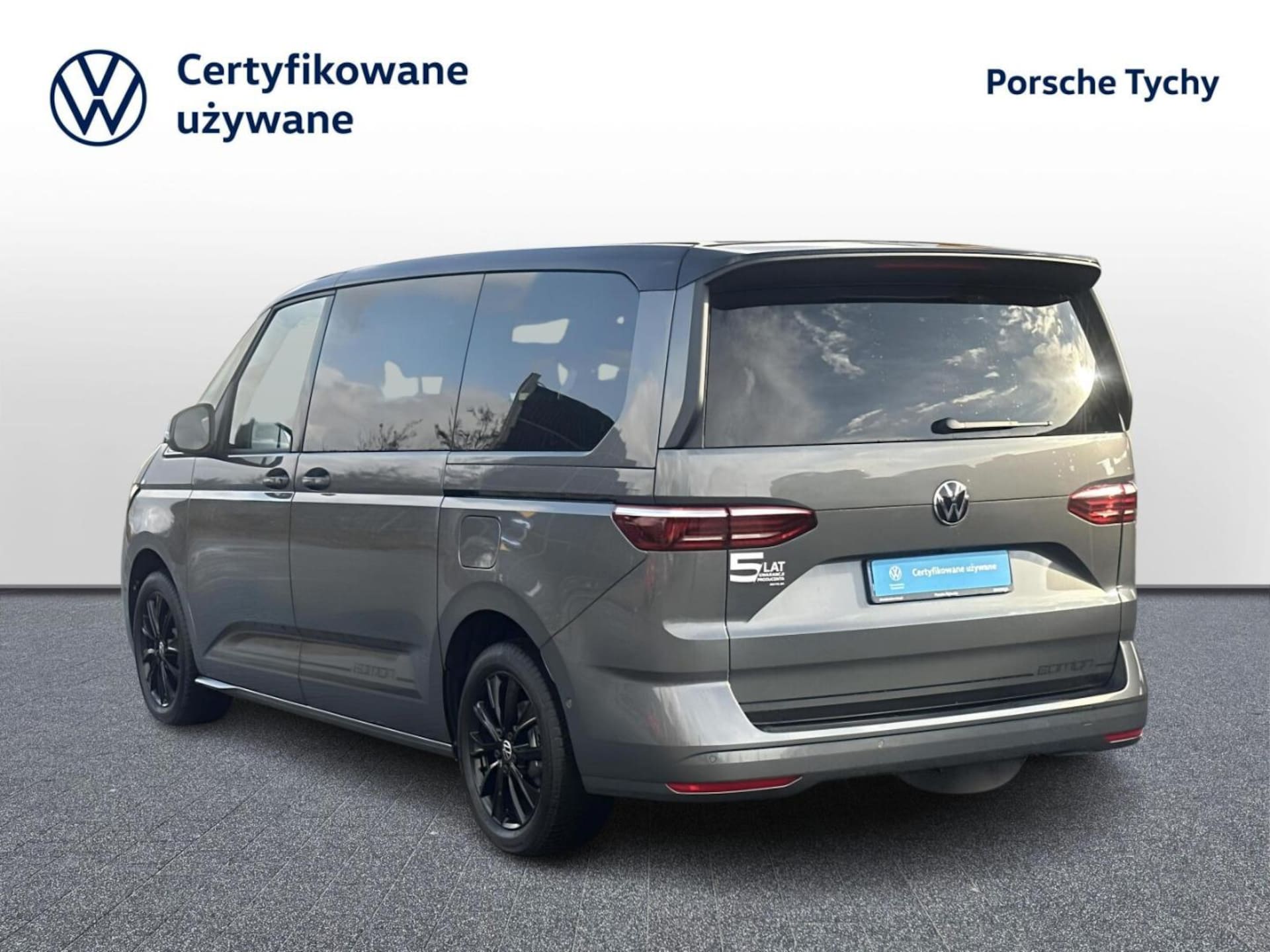Volkswagen Multivan długi rozstaw osi Life