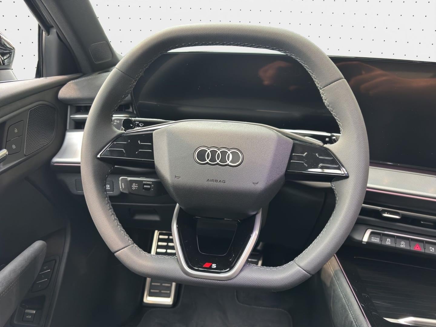 Bild über Audi Q3 Sportback TFSI quattro 195 kW S tronic - für weitere Informationen kontaktieren Sie den Audi Partner