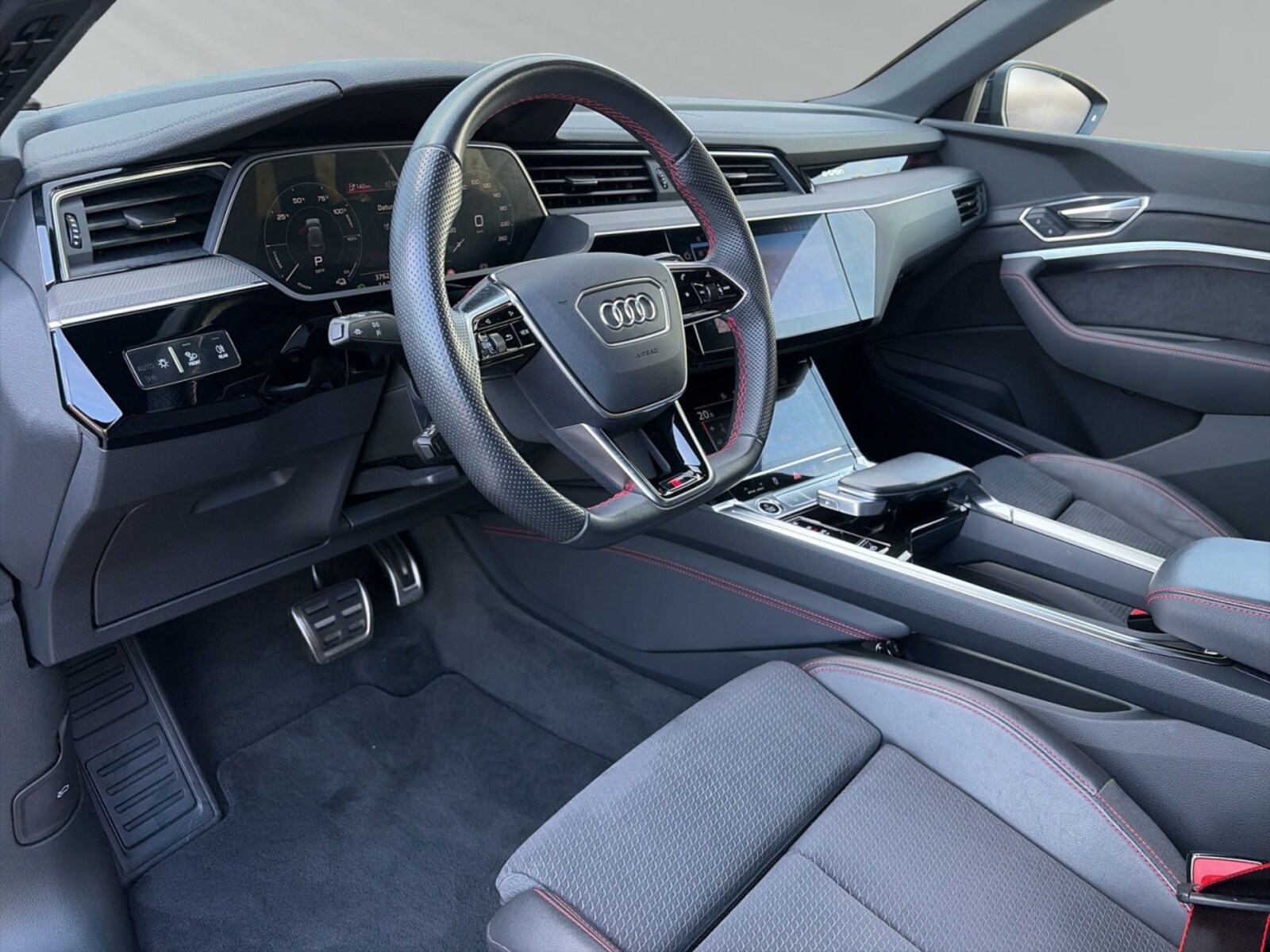 Audi Q8 e-tron – Bild 9