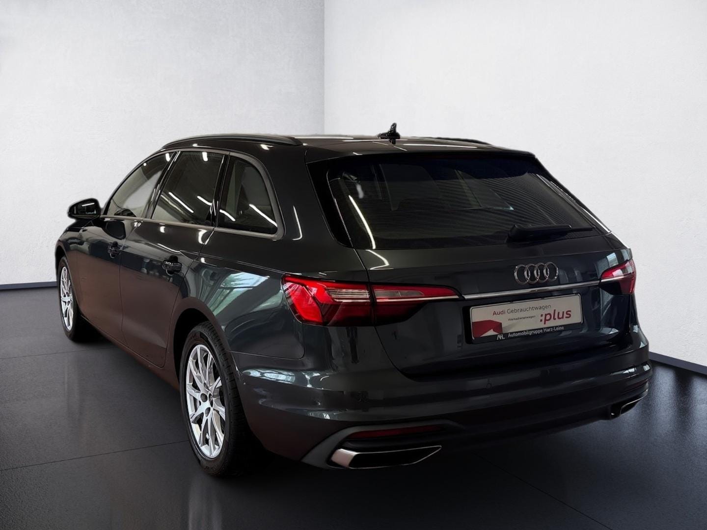 Bild über Audi A4 Avant 30 TDI S tronic - für weitere Informationen kontaktieren Sie den Audi Partner