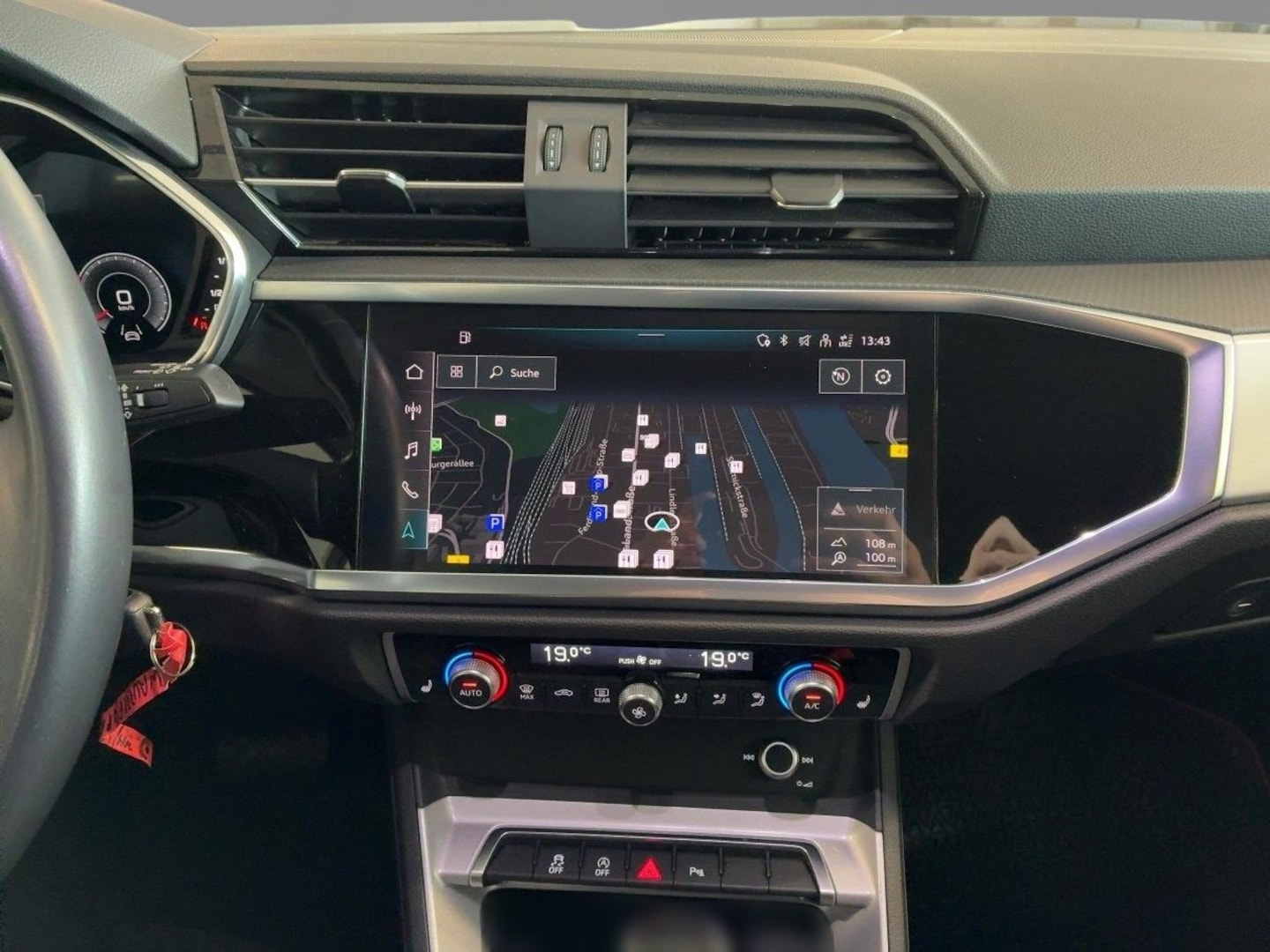 Bild über Audi Q3 S line 35 TFSI S tronic - für weitere Informationen kontaktieren Sie den Audi Partner