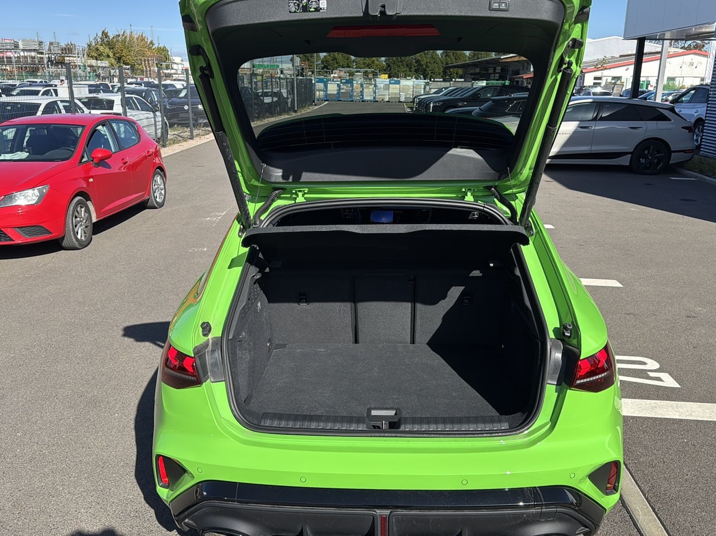 Bild über Audi RS 3 Sportback RS 3 Sportback 294 kW S tronic - für weitere Informationen kontaktieren Sie den Audi Partner