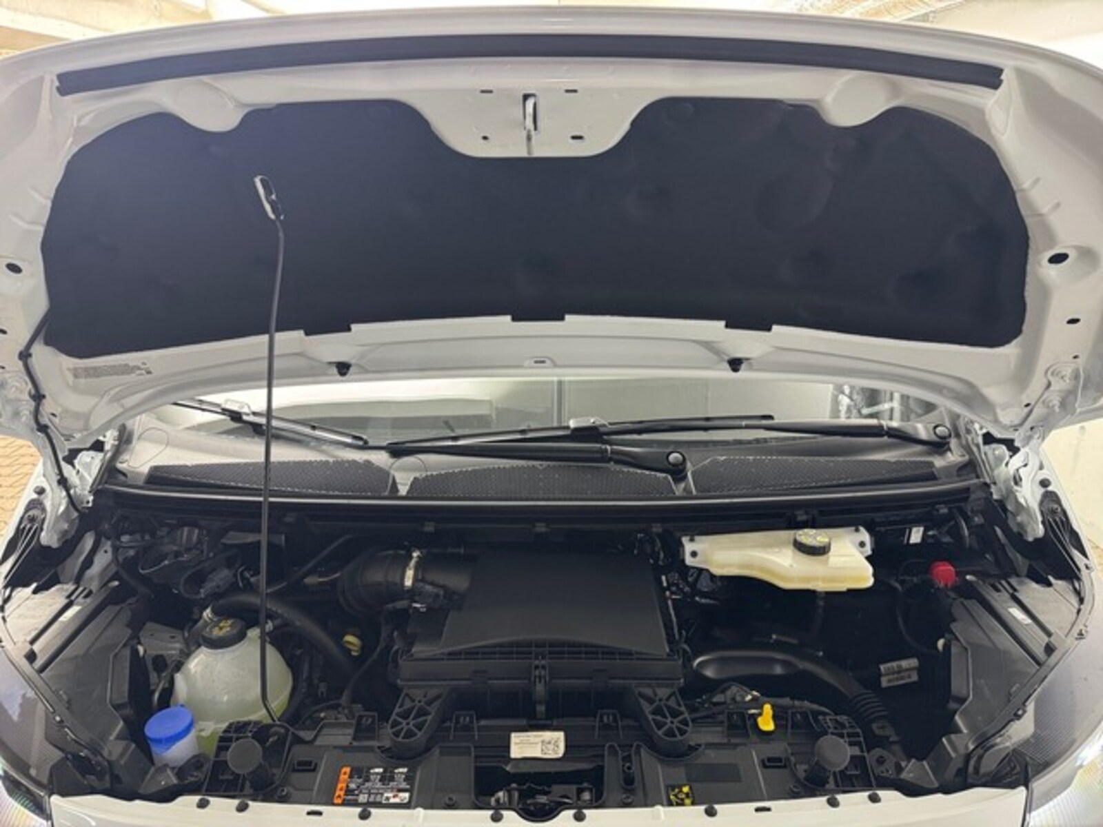 Volkswagen Transporter Kasten kurzer Radstand – Bild 17