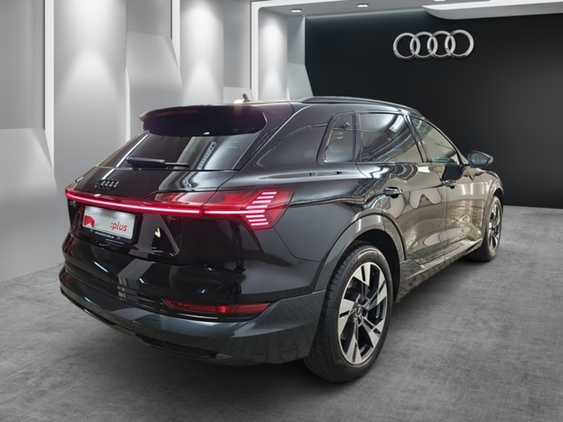 Audi e-tron advanced
