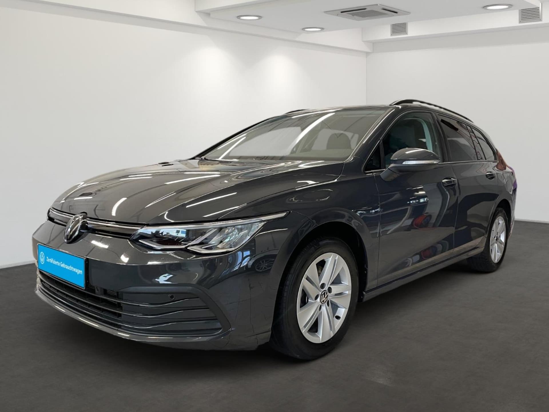 Volkswagen Golf Variant Life