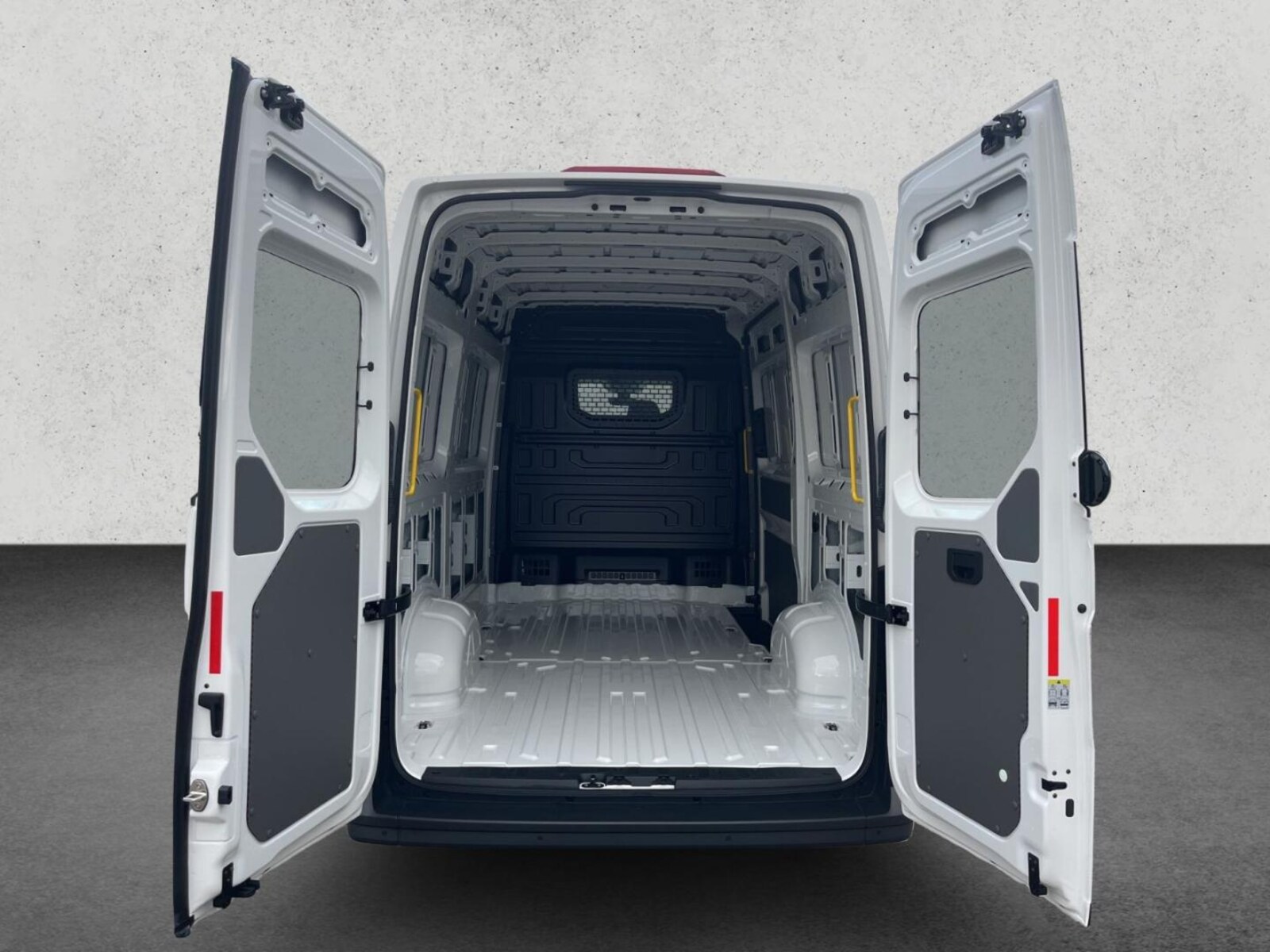 Volkswagen Crafter Kasten mittlerer Radstand – Bild 12