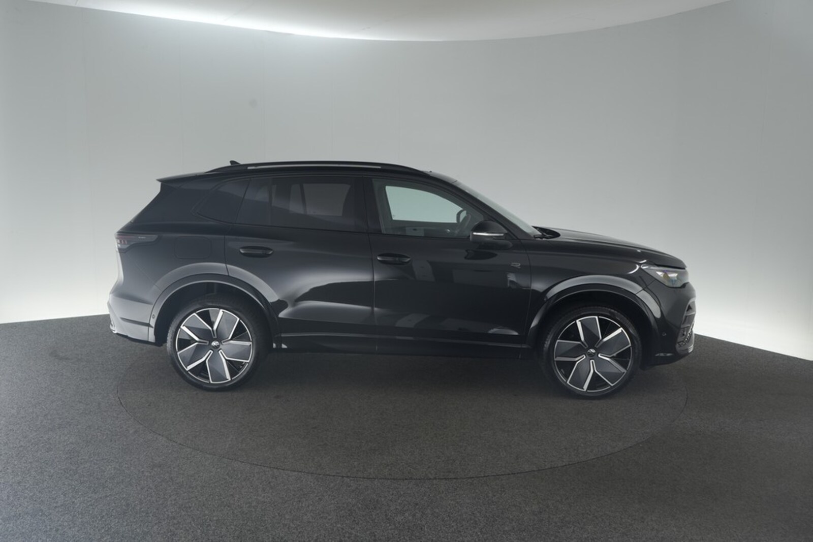 Volkswagen Tiguan – Bild 7